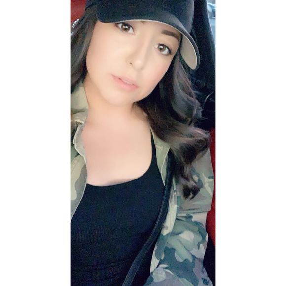 Meet your Posher, Cassidy - Picture 1 of 1